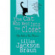 The Cat Who Went Into the Closet (The Cat Who… Mysteries, Book 15): A captivating feline mystery for cat lovers everywhere