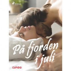 På fjorden i juli