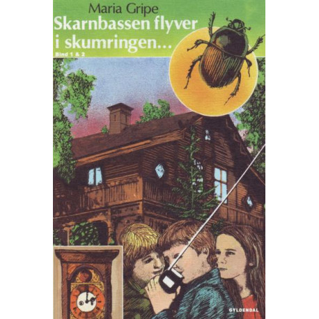 Skarnbassen flyver i skumringen