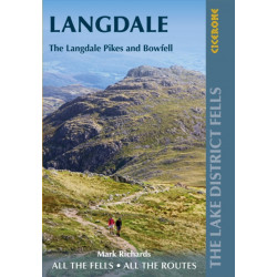 Walking the Lake District Fells - Langdale: The Langdale Pikes and Bowfell