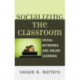Socializing the Classroom: Social Networks and Online Learning