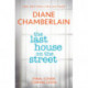 The The Last House on the Street: A gripping, moving story of family secrets from the bestselling author