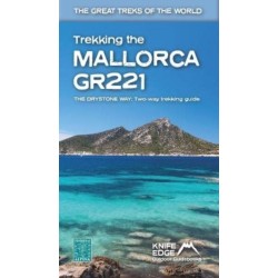 Trekking the Mallorca GR221: Two-way guidebook with real 1:25k maps: 12 different itineraries