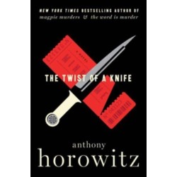 A Twist of a Knife: A Novel