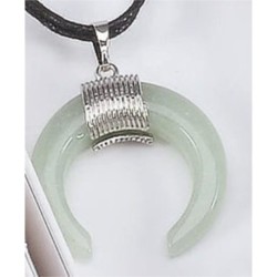 Amulet Pendant - Green Aventurine