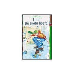 Emil på skateboard