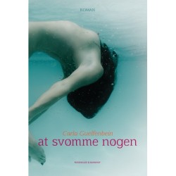 At svømme nøgen
