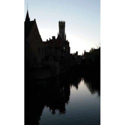 UDTOG: – Rejseessay / Fagfællebedømt / Paperback