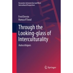 Through the Looking-glass of Interculturality: Autocritiques