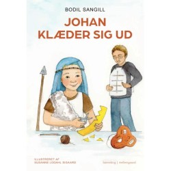JOHAN KLÆDER SIG UD