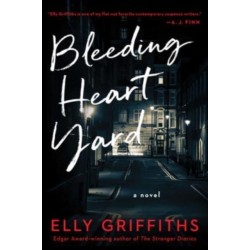 Bleeding Heart Yard: A Novel