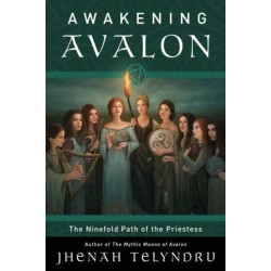 The Ninefold Way of Avalon: Walking the Path of the Priestess