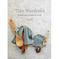 Tiny Wardrobe: 12 Adorable Designs and Patterns for Your Doll