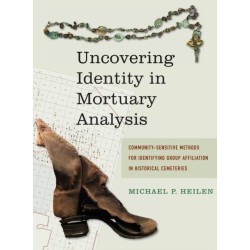 Uncovering Identity in Mortuary Analysis: Community-Sensitive Methods for Identifying Group Affiliation in Historical Cemeteries