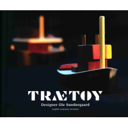 TRÆTOY: Designer Ole Søndergaard