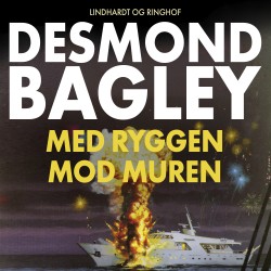 Med ryggen mod muren